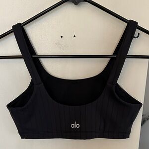 NWOT ALO Yoga Pinstripe Sports Bra- Size Small